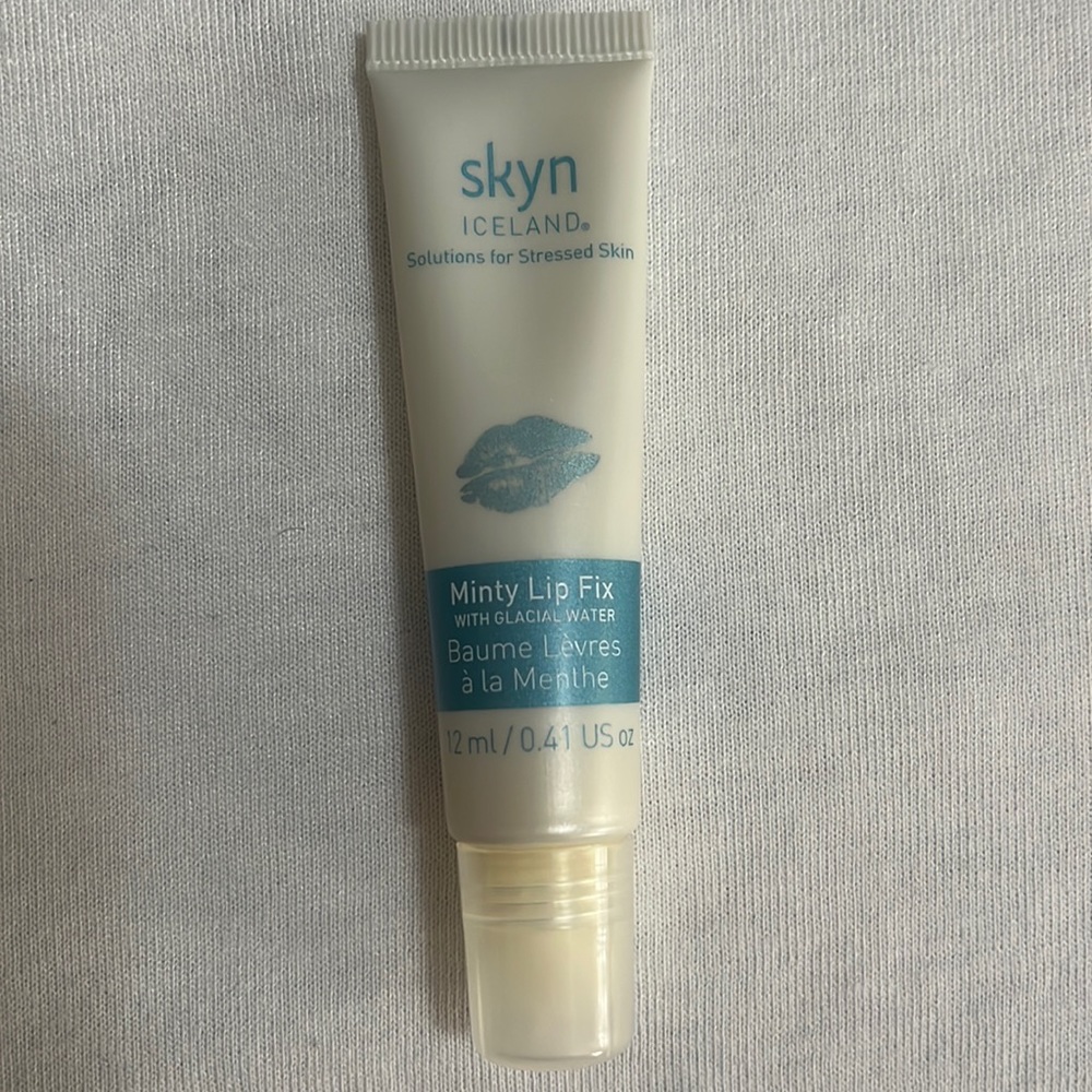 Slum Iceland Minty Lip Fix